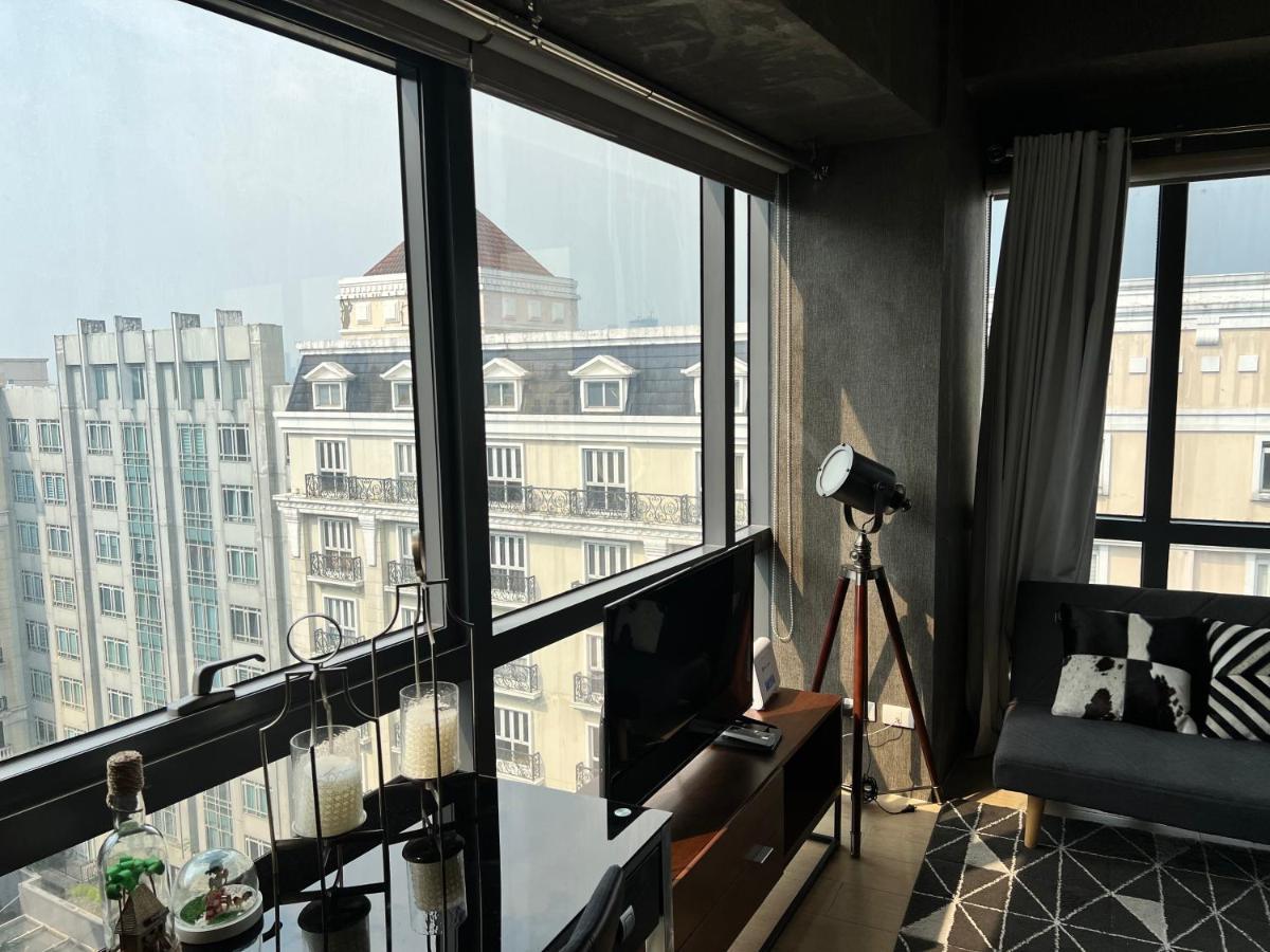 Modern Studio At Naia Terminal 3 Manila Exteriör bild